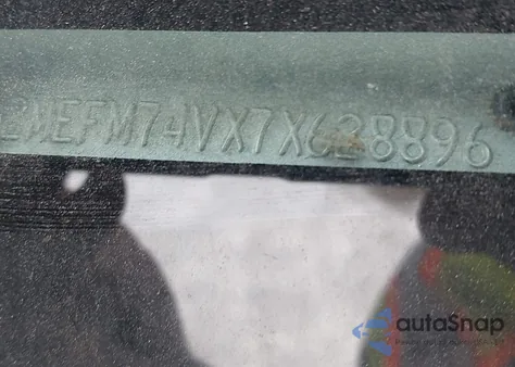 2007 Mercury Grand Marquis Gs z USA, uszkodzony, nr VIN 2MEFM74VX7X628896